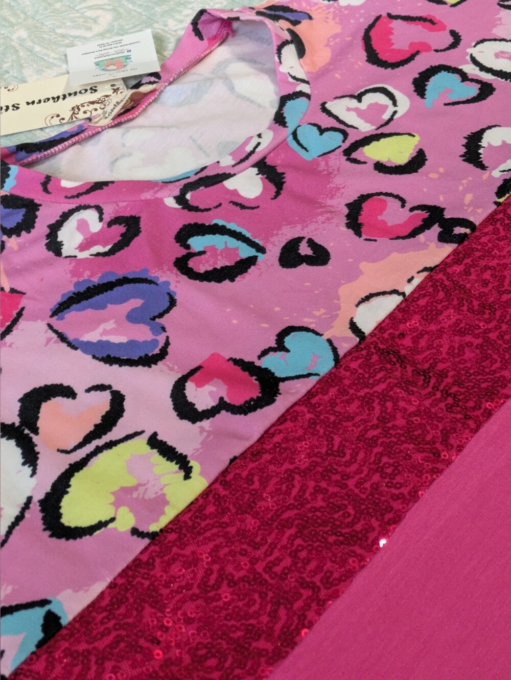 Southern Stitch Hearts & Sequin Pink Shirt. Size S - Picture 9 of 13